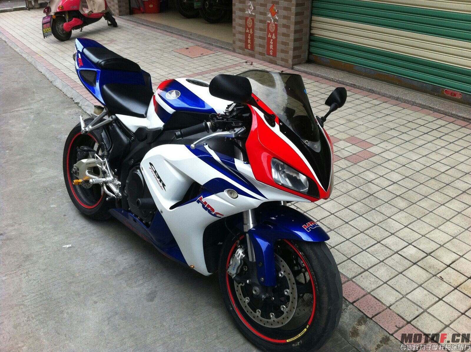 QQ图片20140617210540.jpg