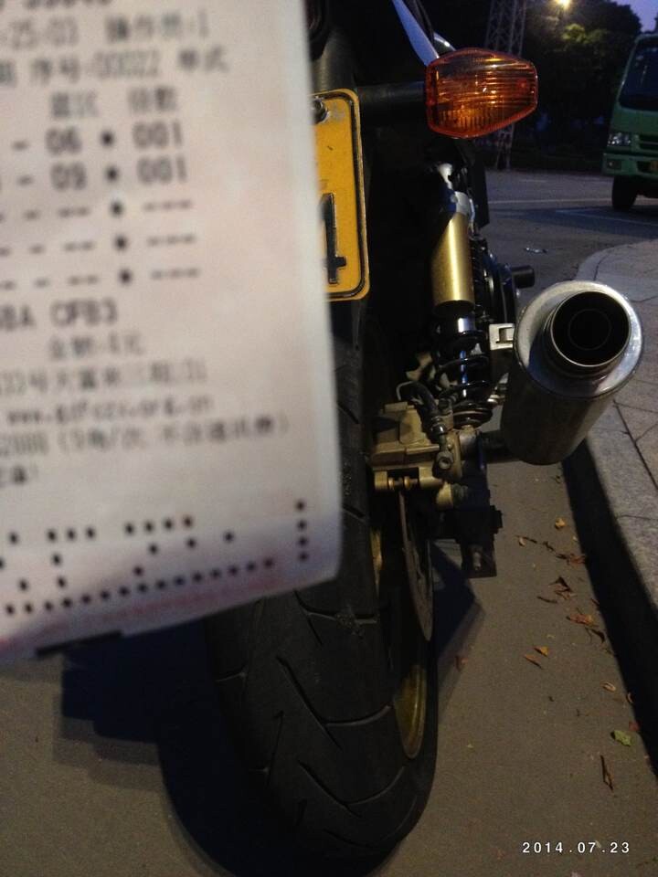 CB背面.jpg