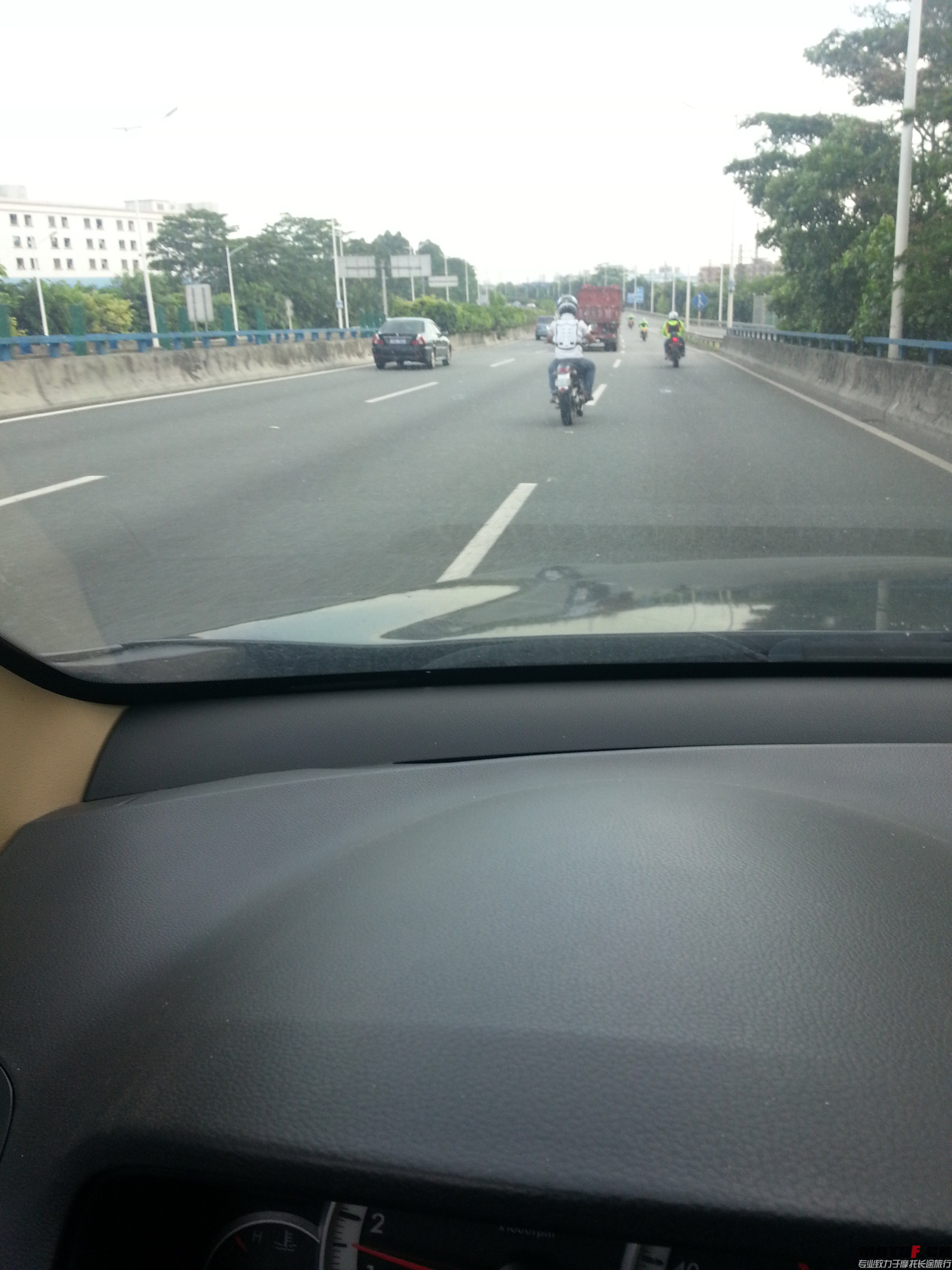 20140726_173001(0).jpg