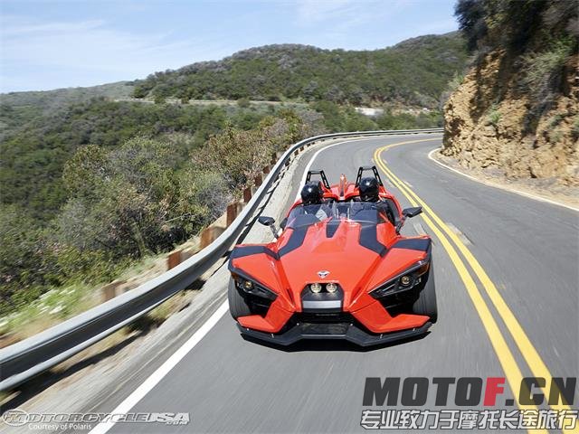 2015-Polaris-Slingshot-Road.jpg