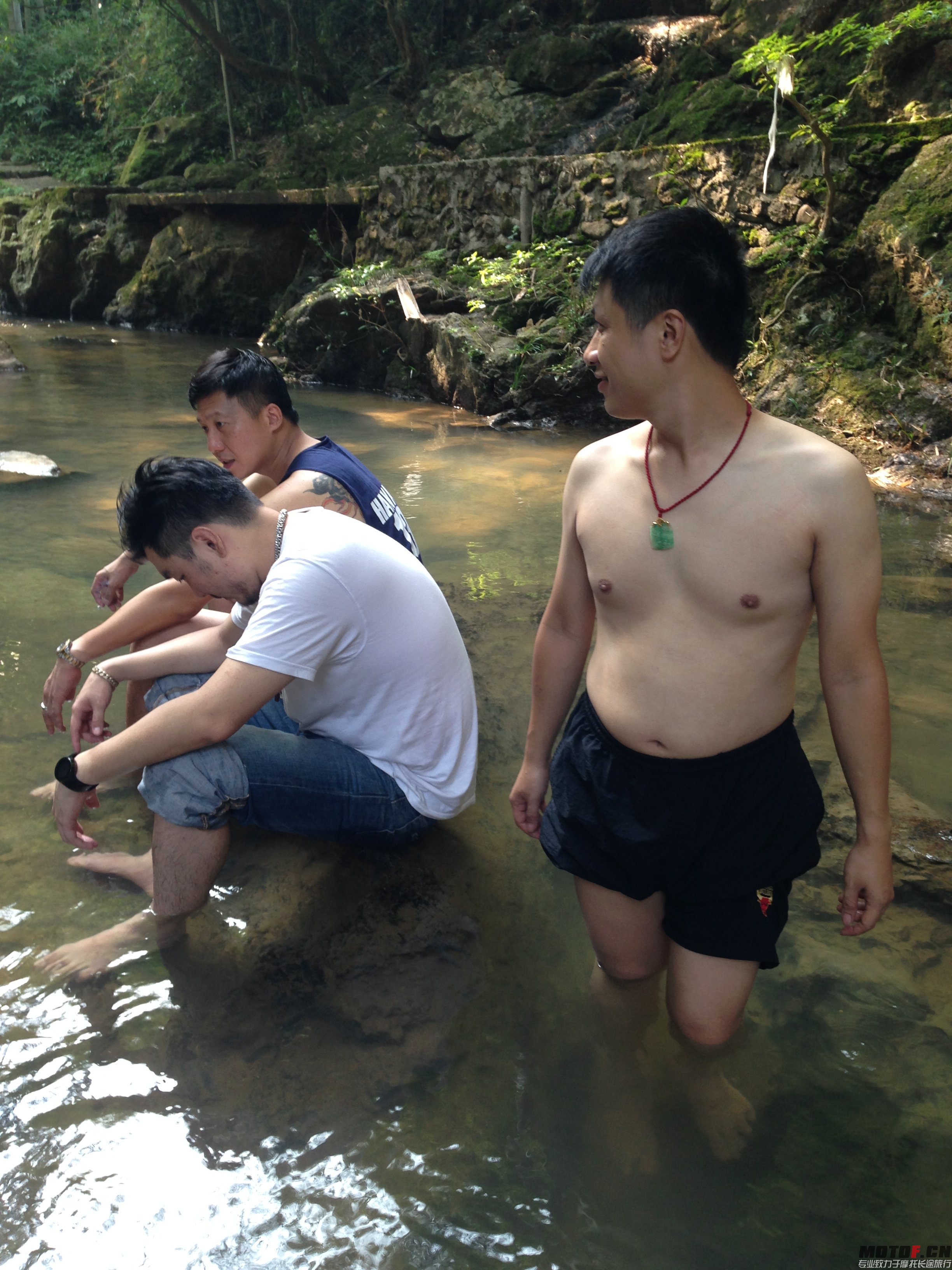 观音潭太多人
