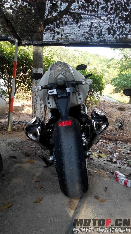 Z1000