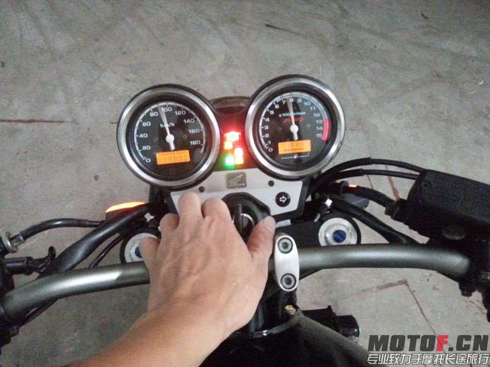 QQ图片20140826201818.jpg