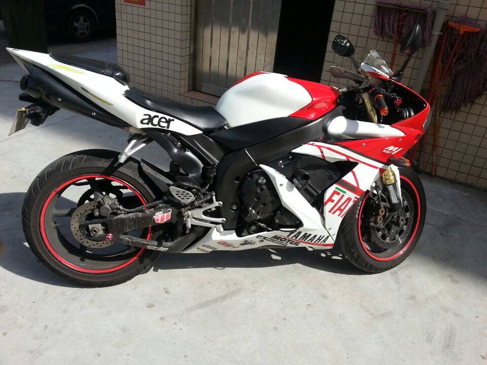 r1  c.jpg