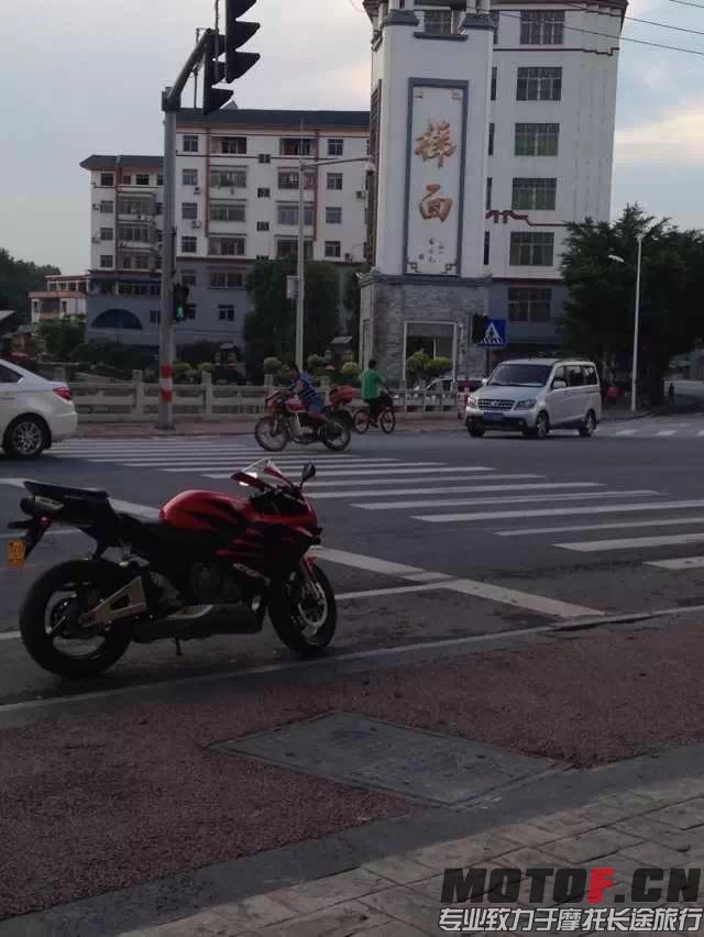 到梯面啦