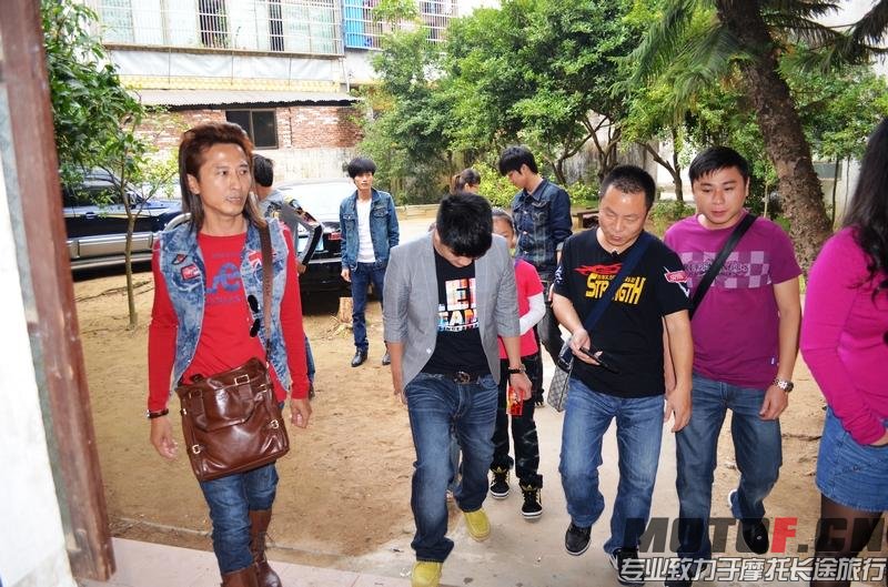 实力慰问老人院