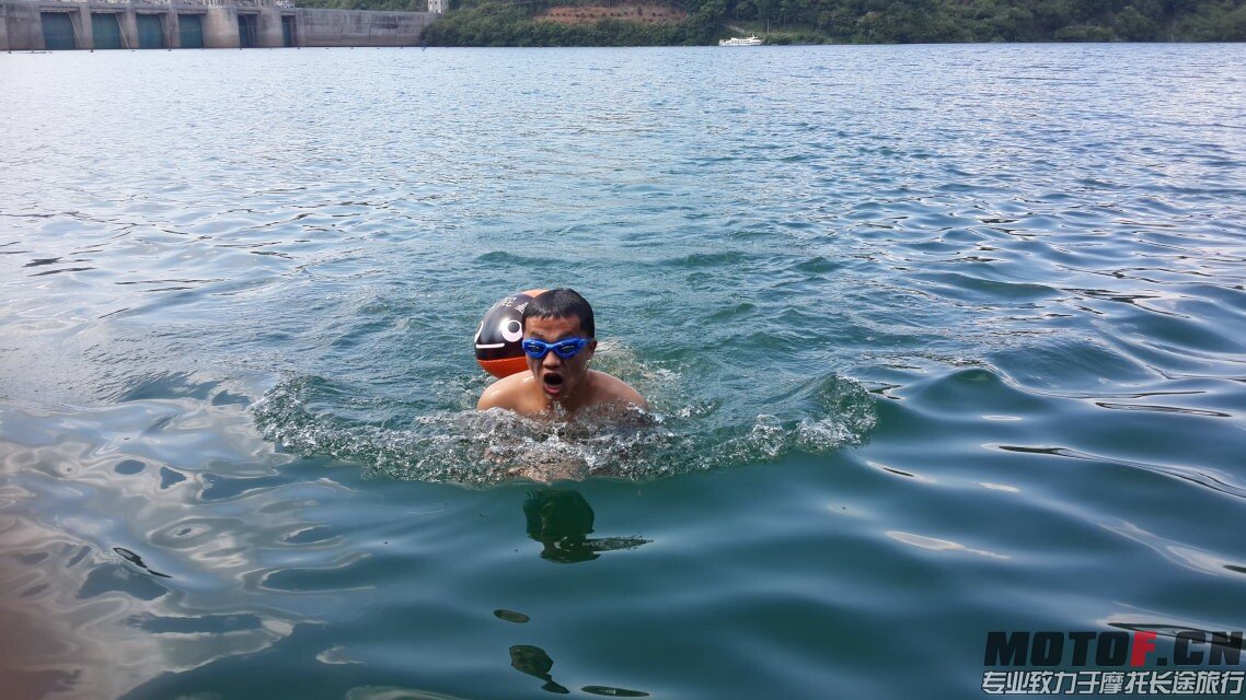 QQ图片20140909233037.jpg