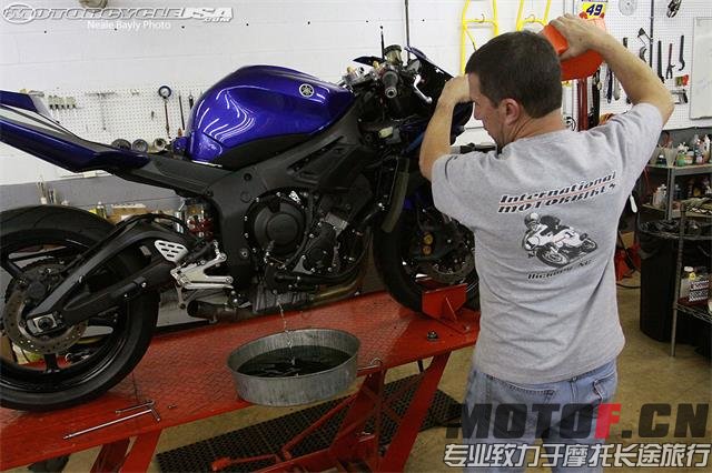 CheapTrackYamahaR6Project17.jpg