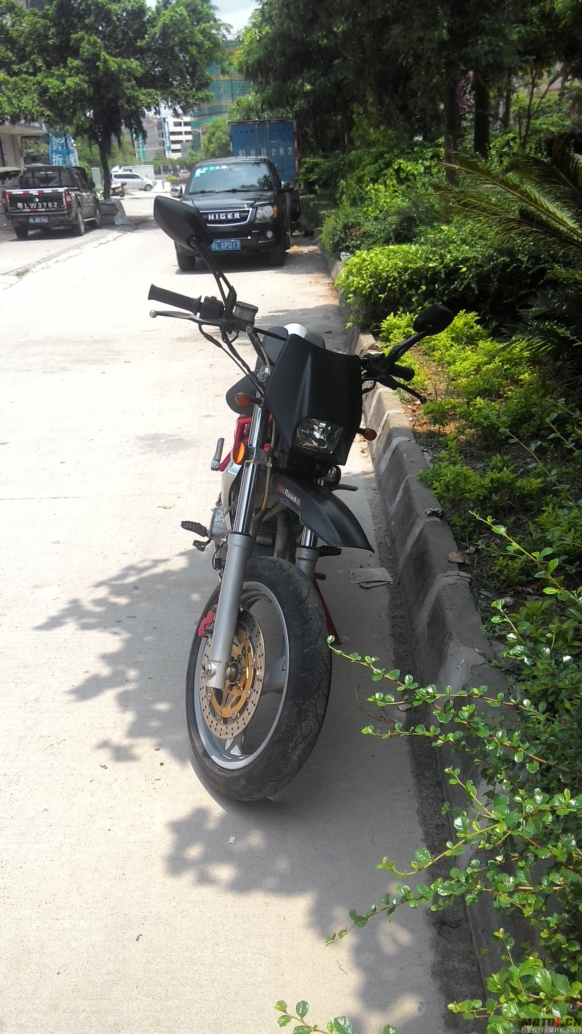 2014714125638.jpg