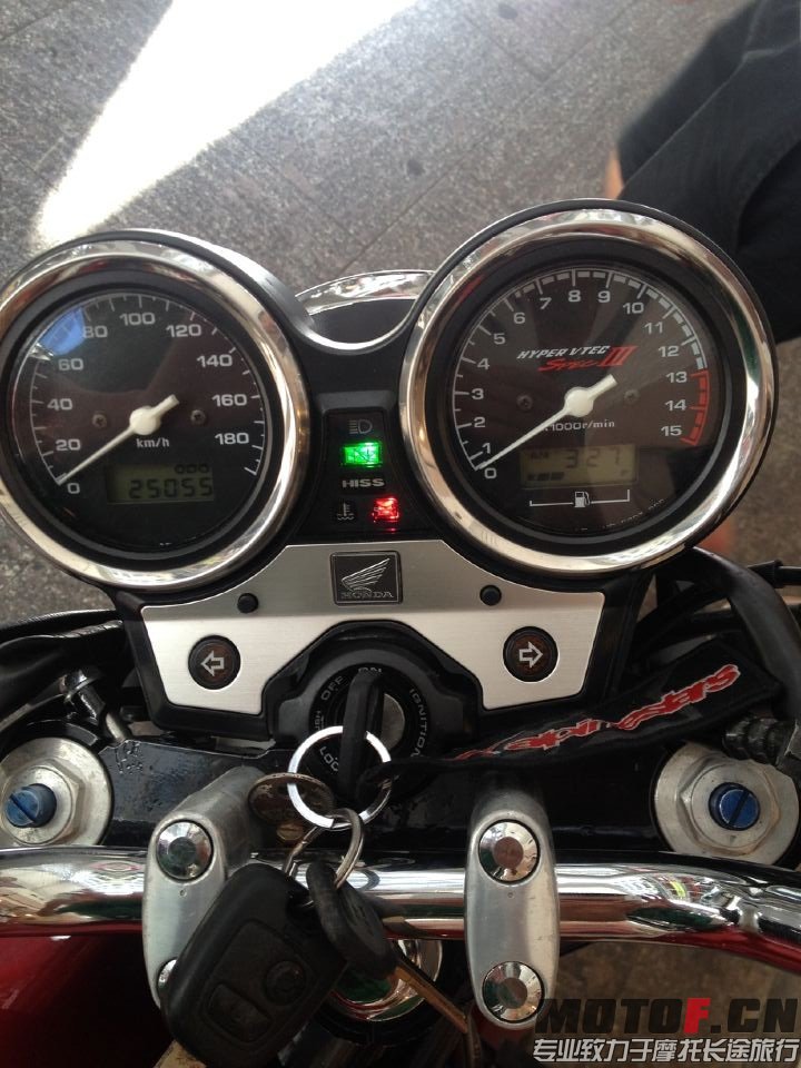 QQ图片20140918154038.jpg