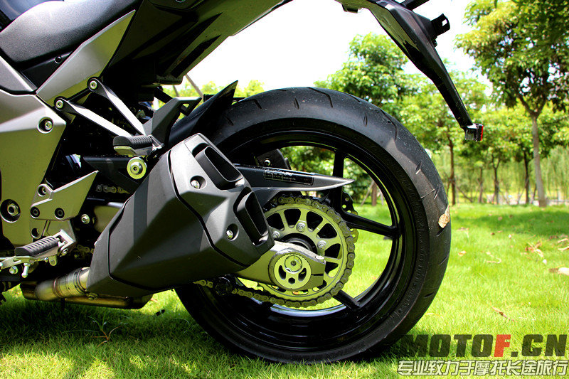 13Z1000SX (6).jpg