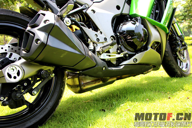 13Z1000SX (5).jpg