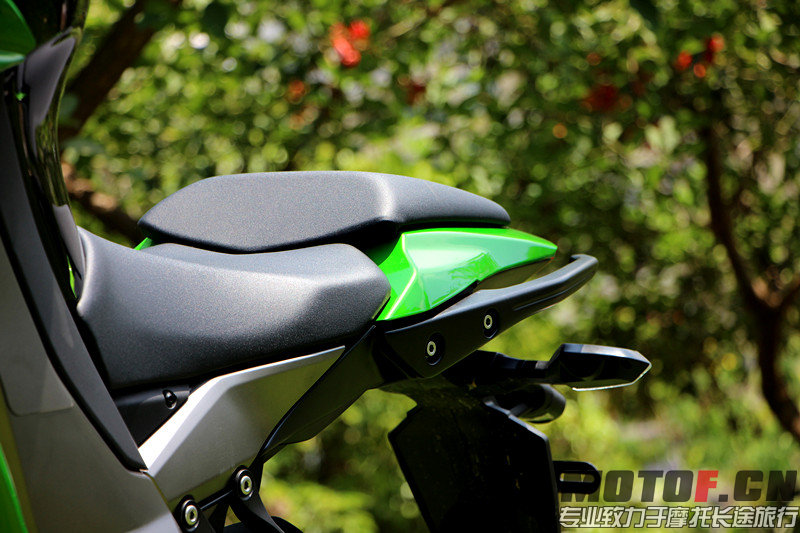 13Z1000SX (14).jpg