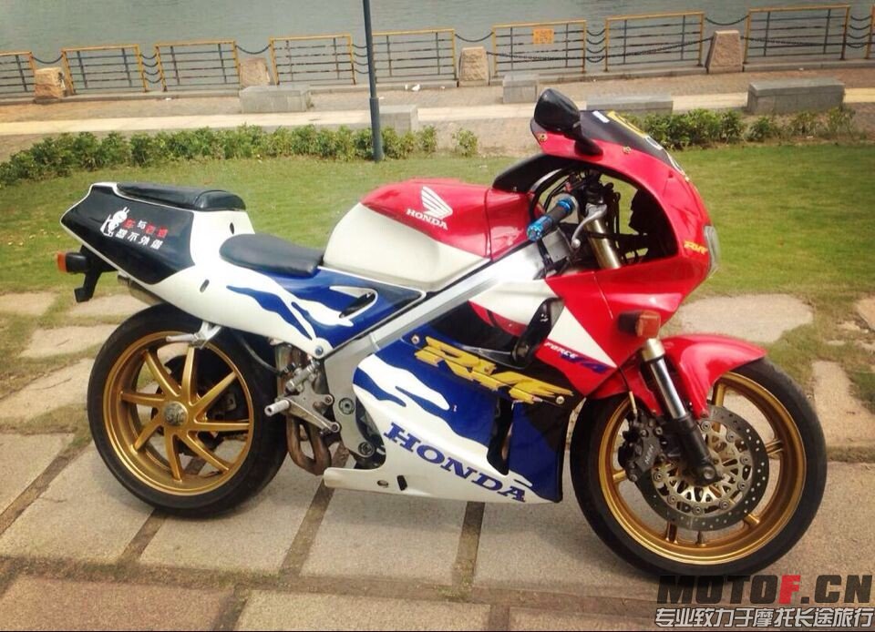 QQ图片20140928204825.jpg