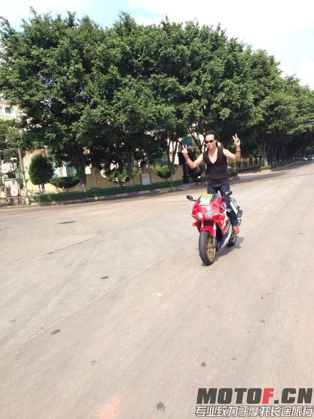 QQ图片20140928204940.jpg