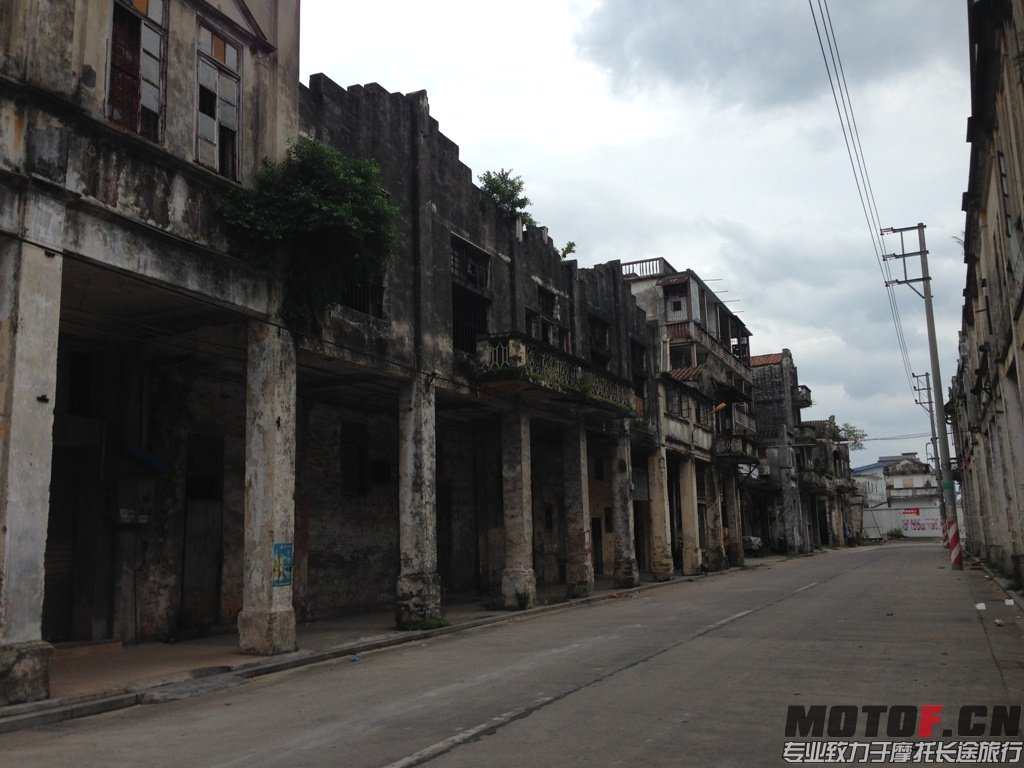 古城的味道不知道大家喜不喜欢，我就很爱这种味道。