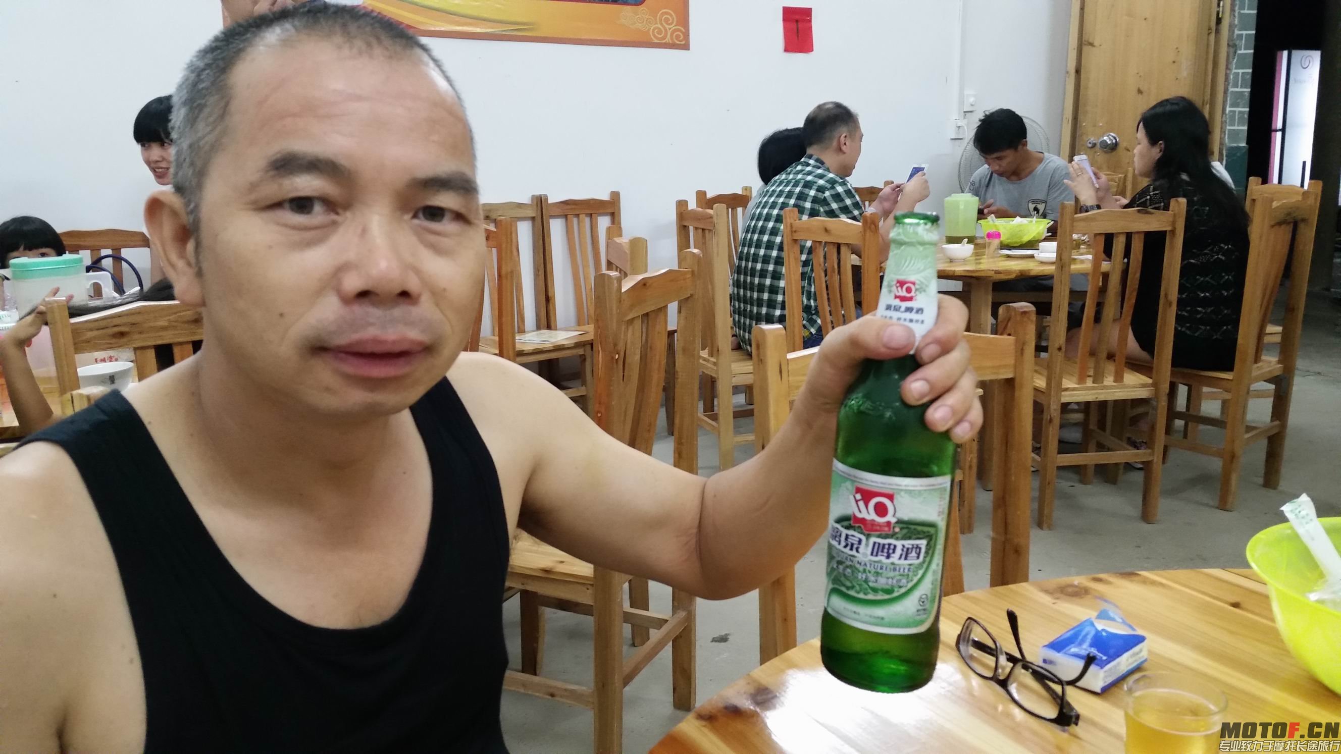 52岁的全哥与啤酒