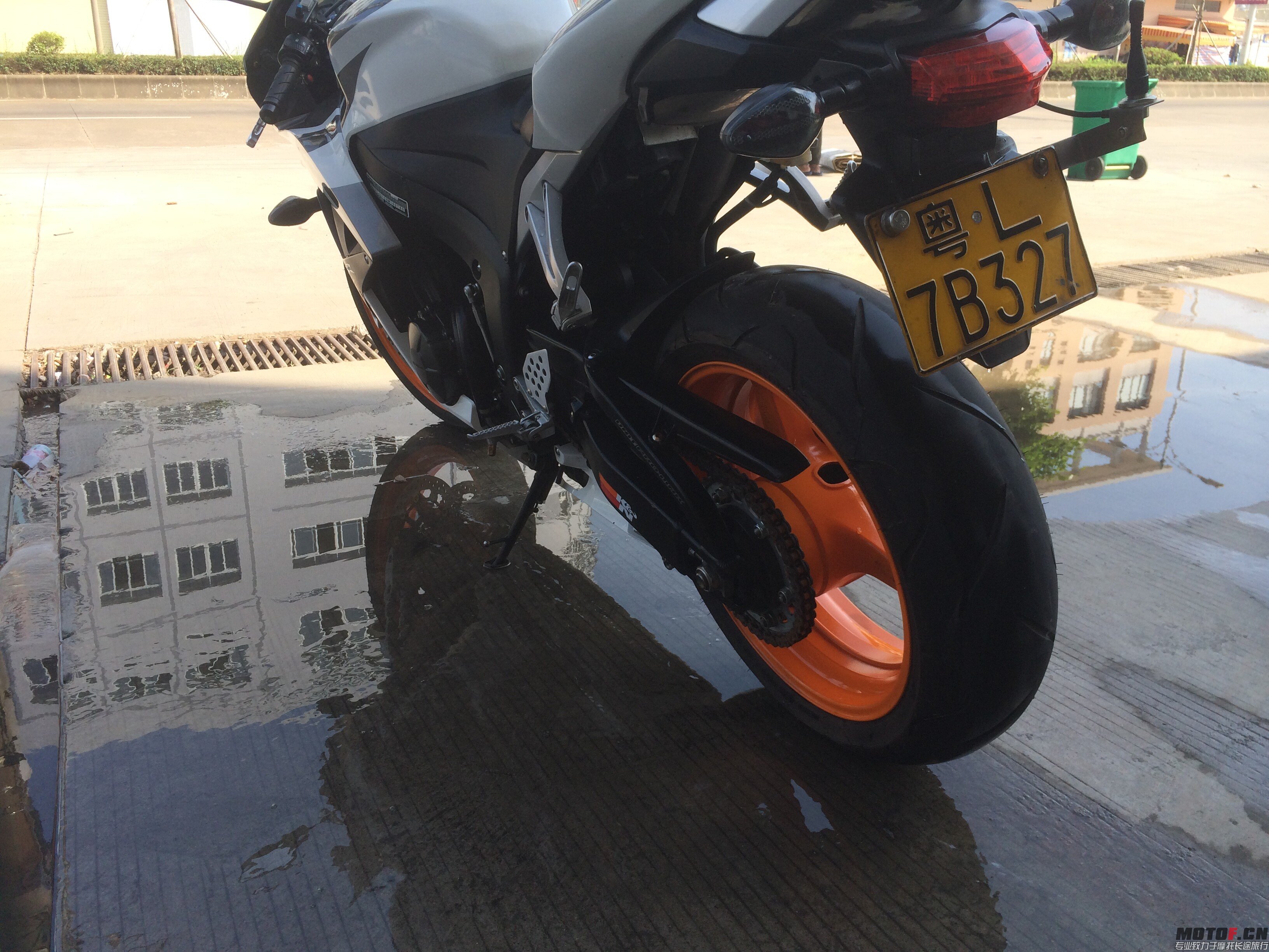 QQ图片20141006162321.jpg