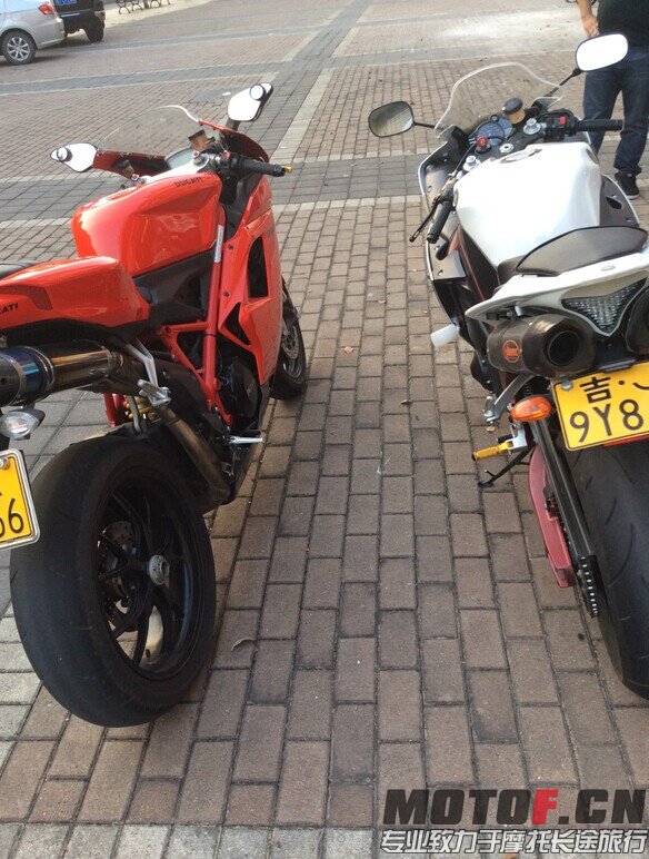 QQ图片20141012180917.jpg