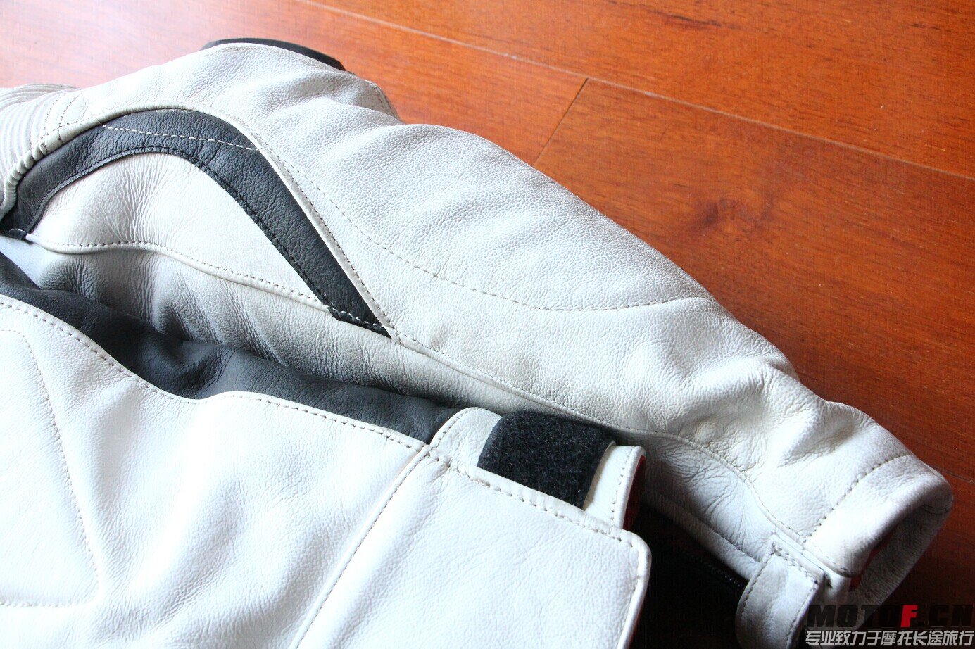QQ图片20141013141712.jpg