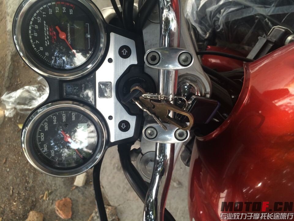 QQ图片20141014151018.jpg