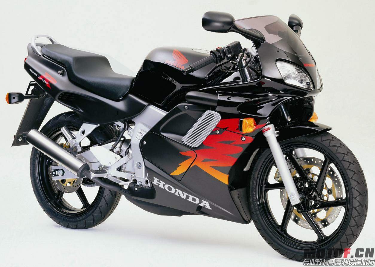 Honda NSR125R 00  1.jpg