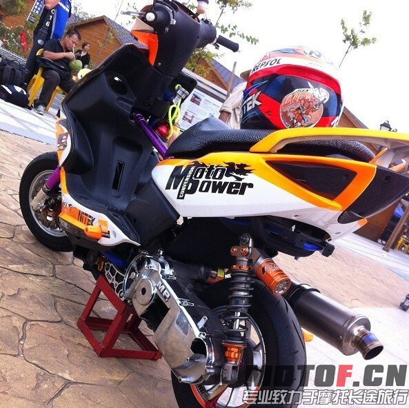 QQ图片20141018120849.jpg