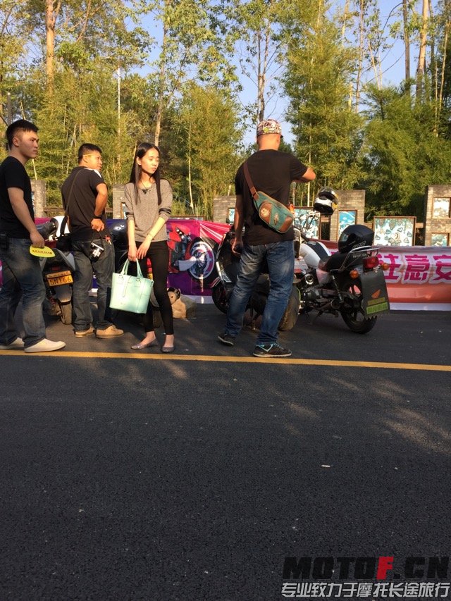 偷拍我台车噶人
