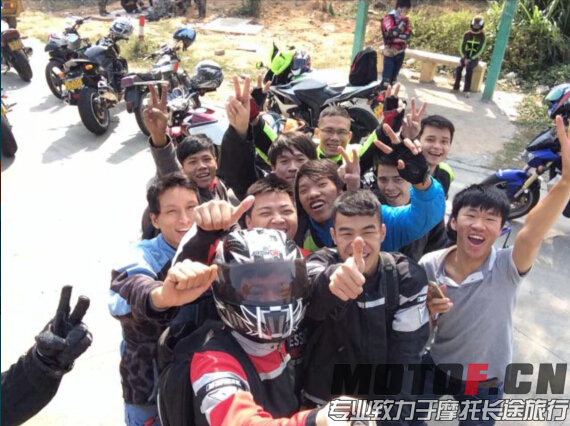 CKR4Q7]IEUWOAO83{U8`OLR.jpg