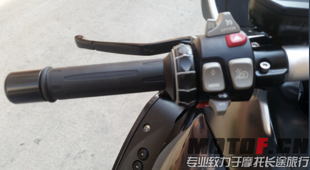 QQ截图20141021003500.jpg