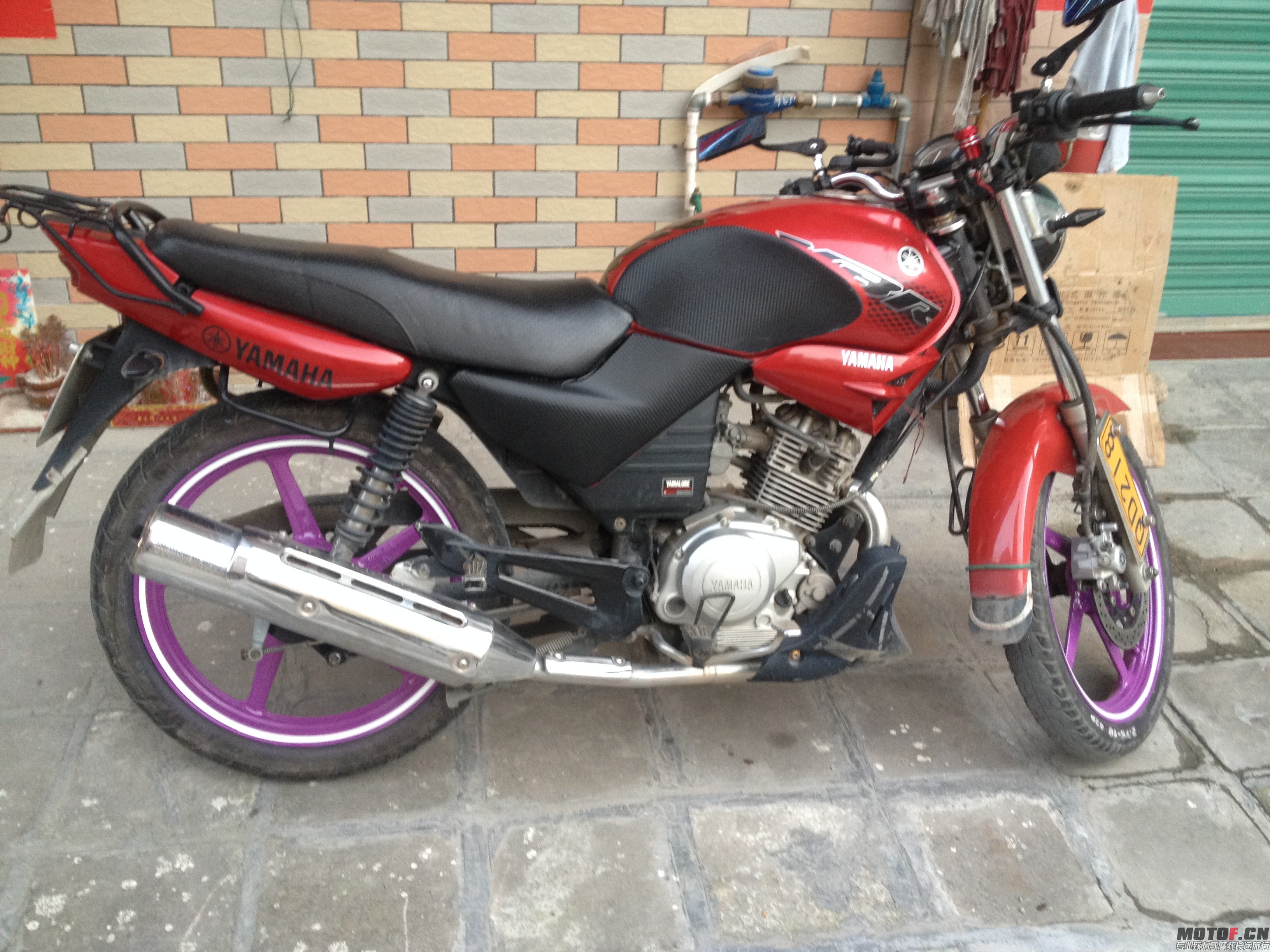 YBR125