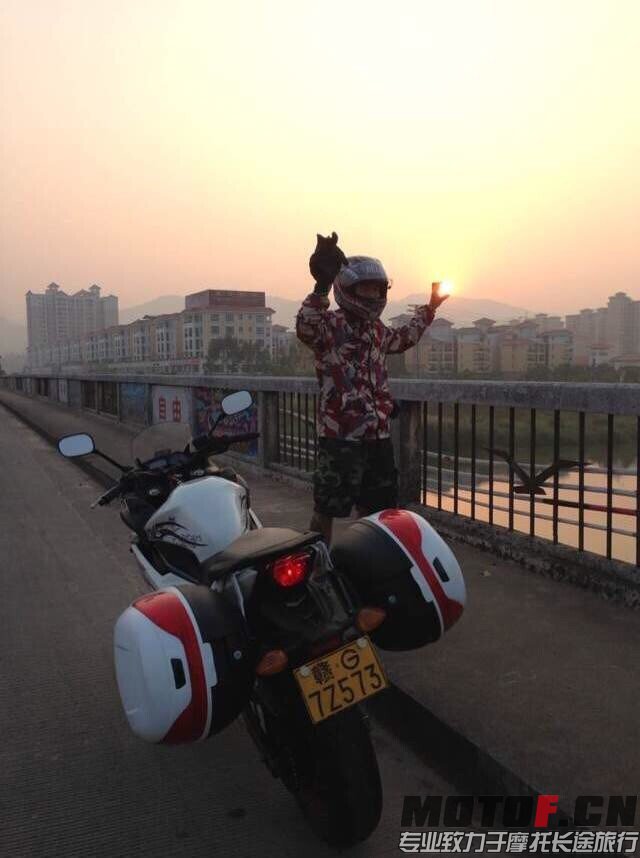QQ图片20141022163438.jpg