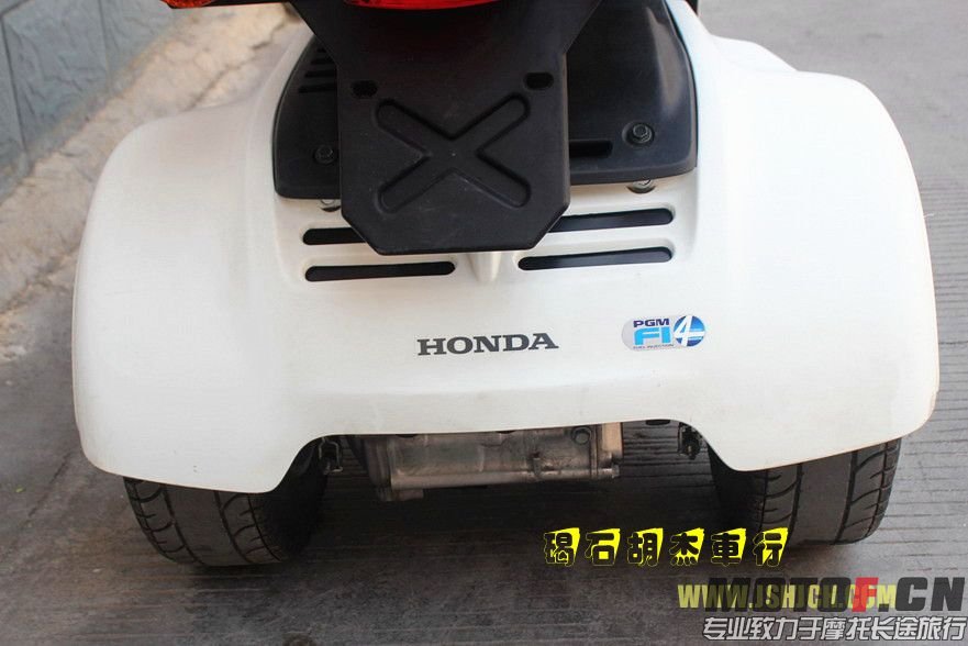1410222301cb9956ec82669bfd.jpg