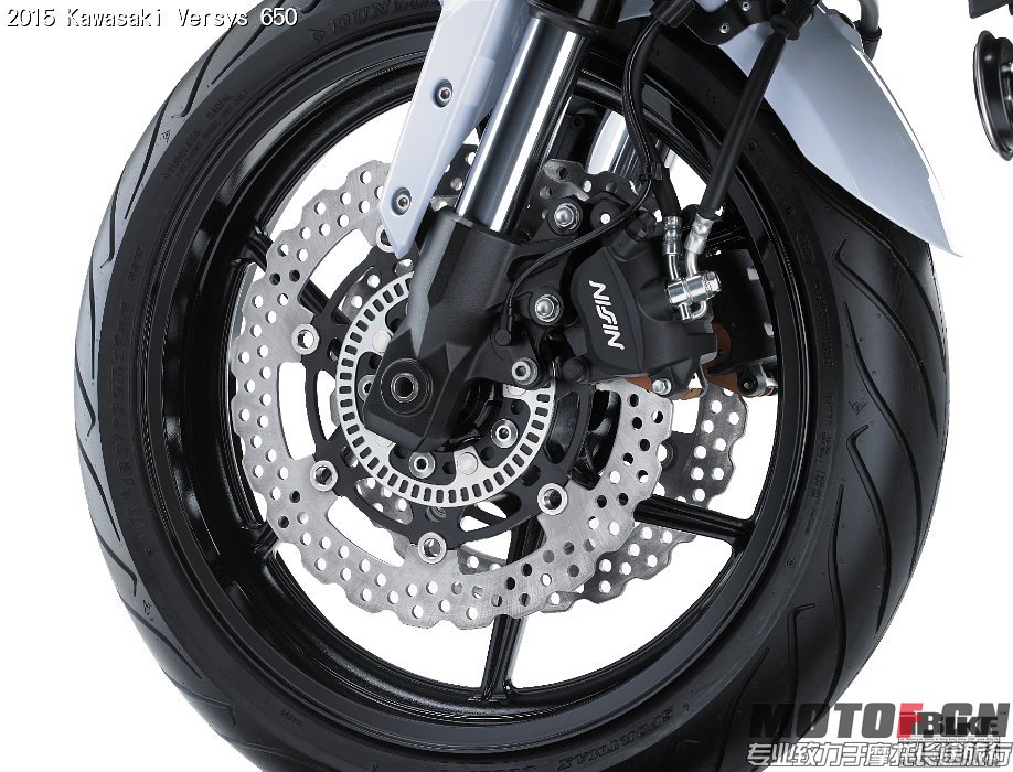 intermot-2014-news-kawasaki-svela-nuova-versys-650-per-il-2015-hi_15kle650f_44sw.jpg