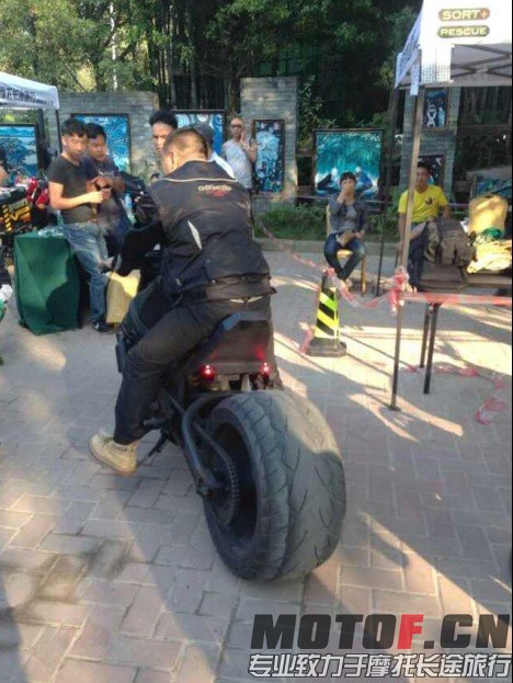 QQ图片20141024204048.jpg