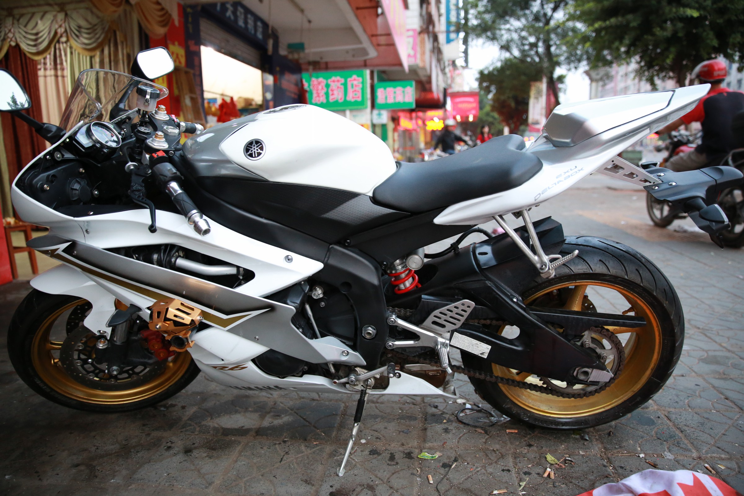 507A8550~1.jpg