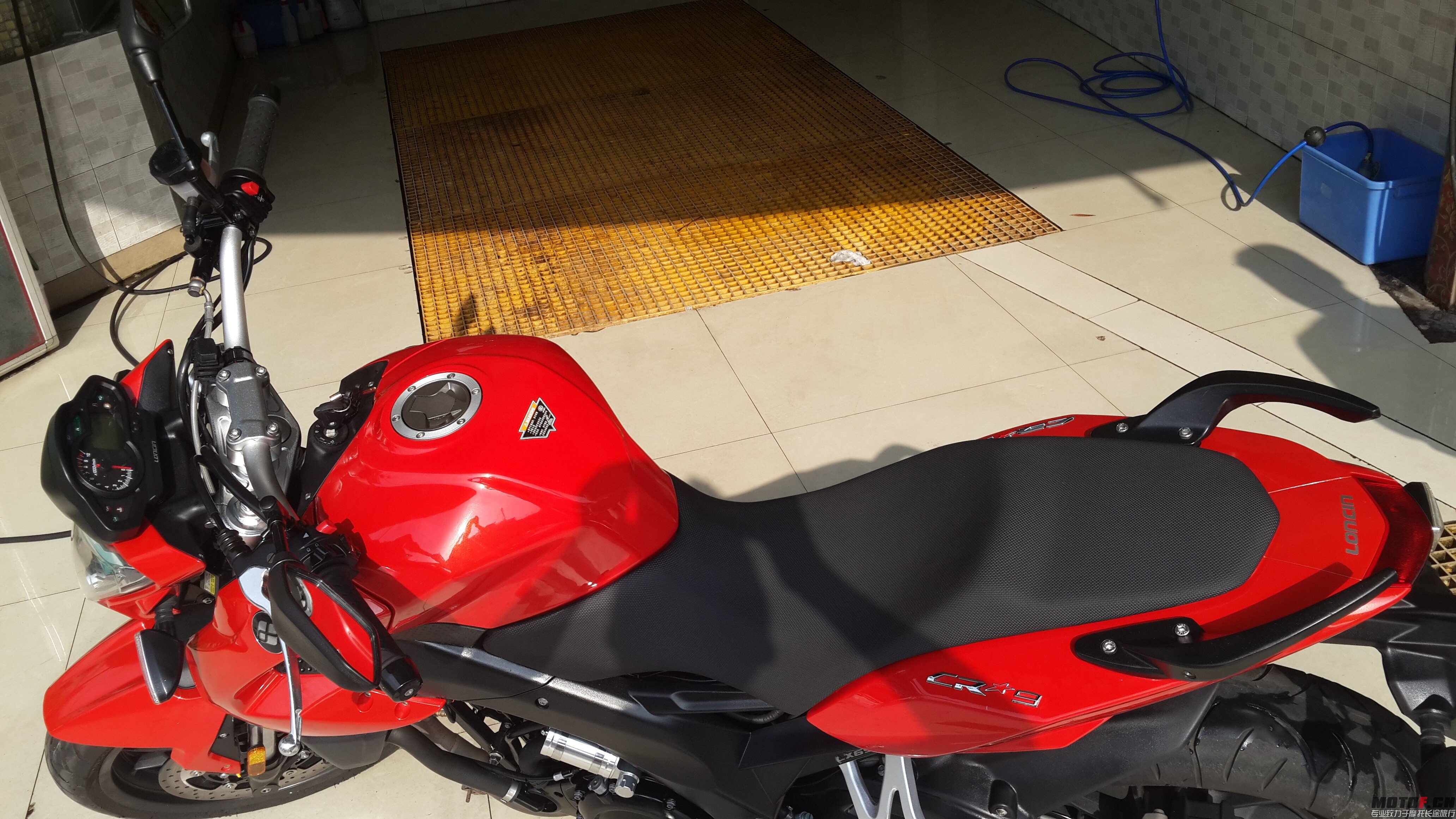 QQ图片20141031164343.jpg