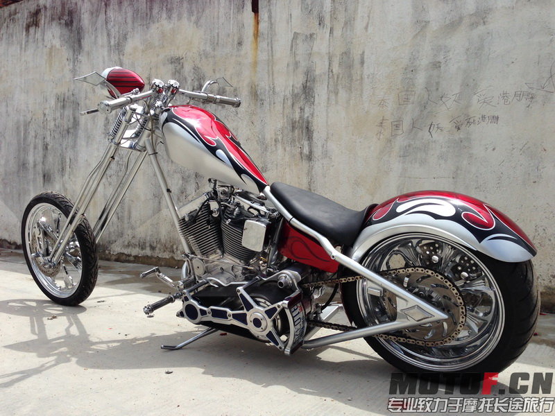 000652jb62bgc681g243v9.jpg