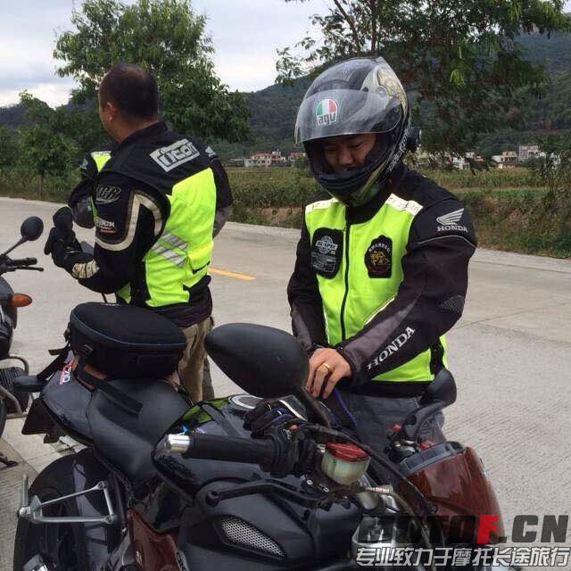 QQ图片20141105195441.jpg