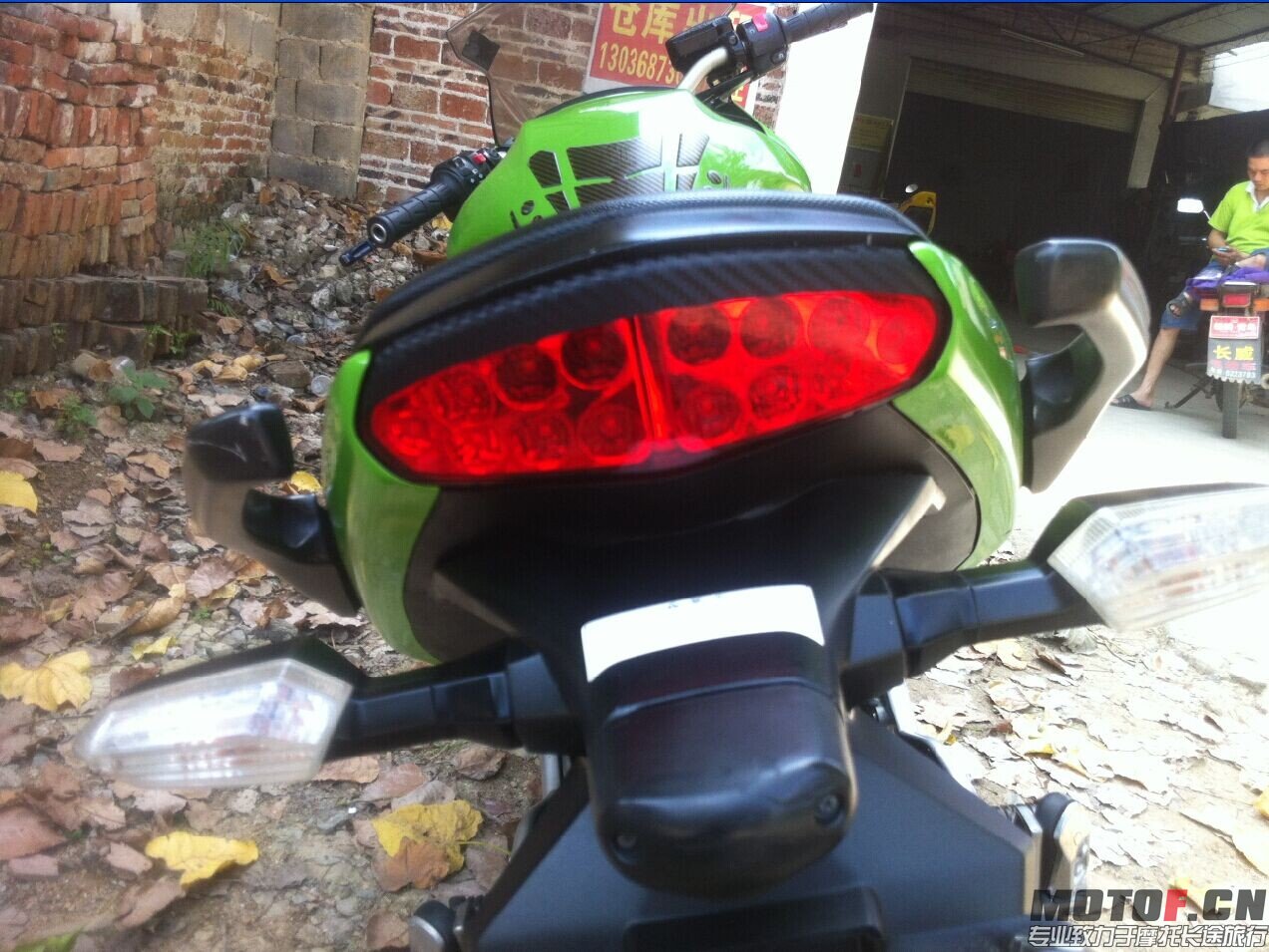 QQ图片20141106203129.jpg