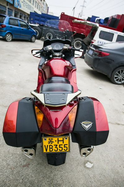 676U3505.jpg