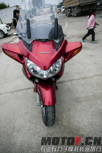 676U3500.jpg