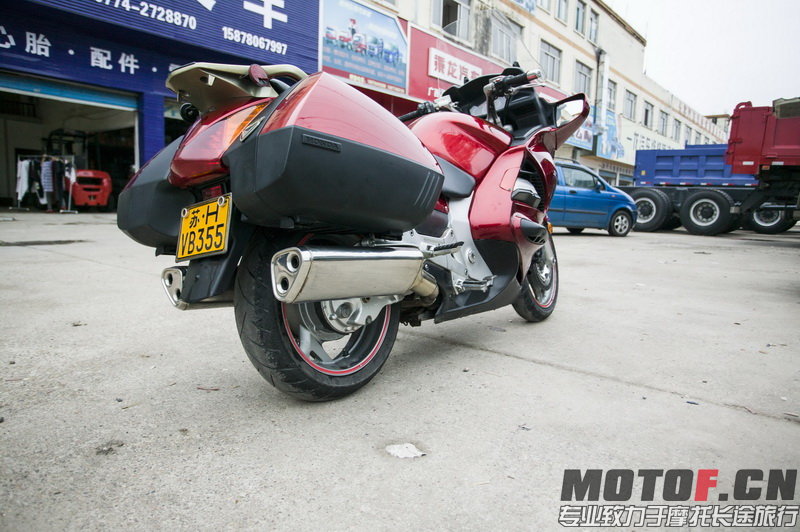 676U3507.jpg