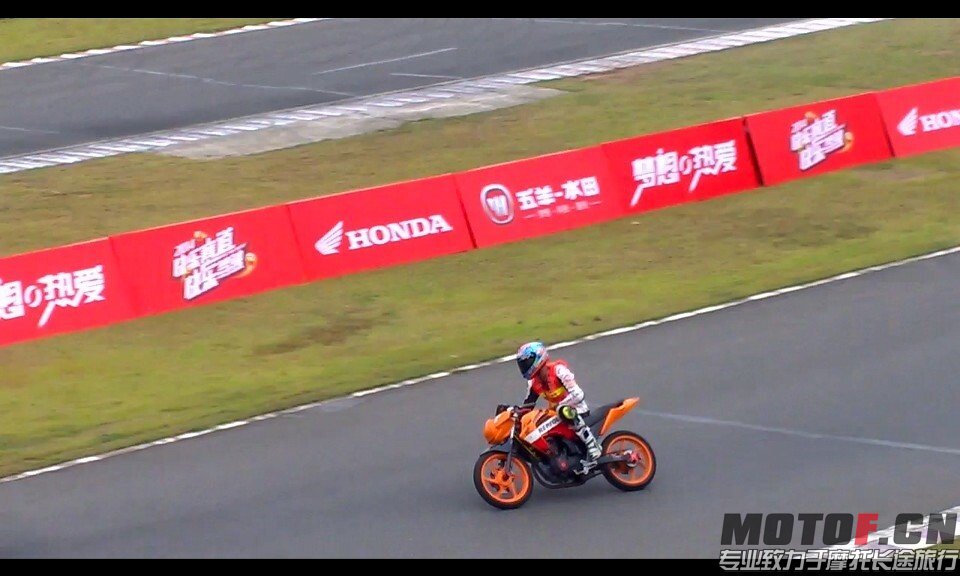 QQ图片20141111101219.jpg
