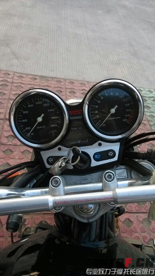 QQ图片20141117102434.jpg
