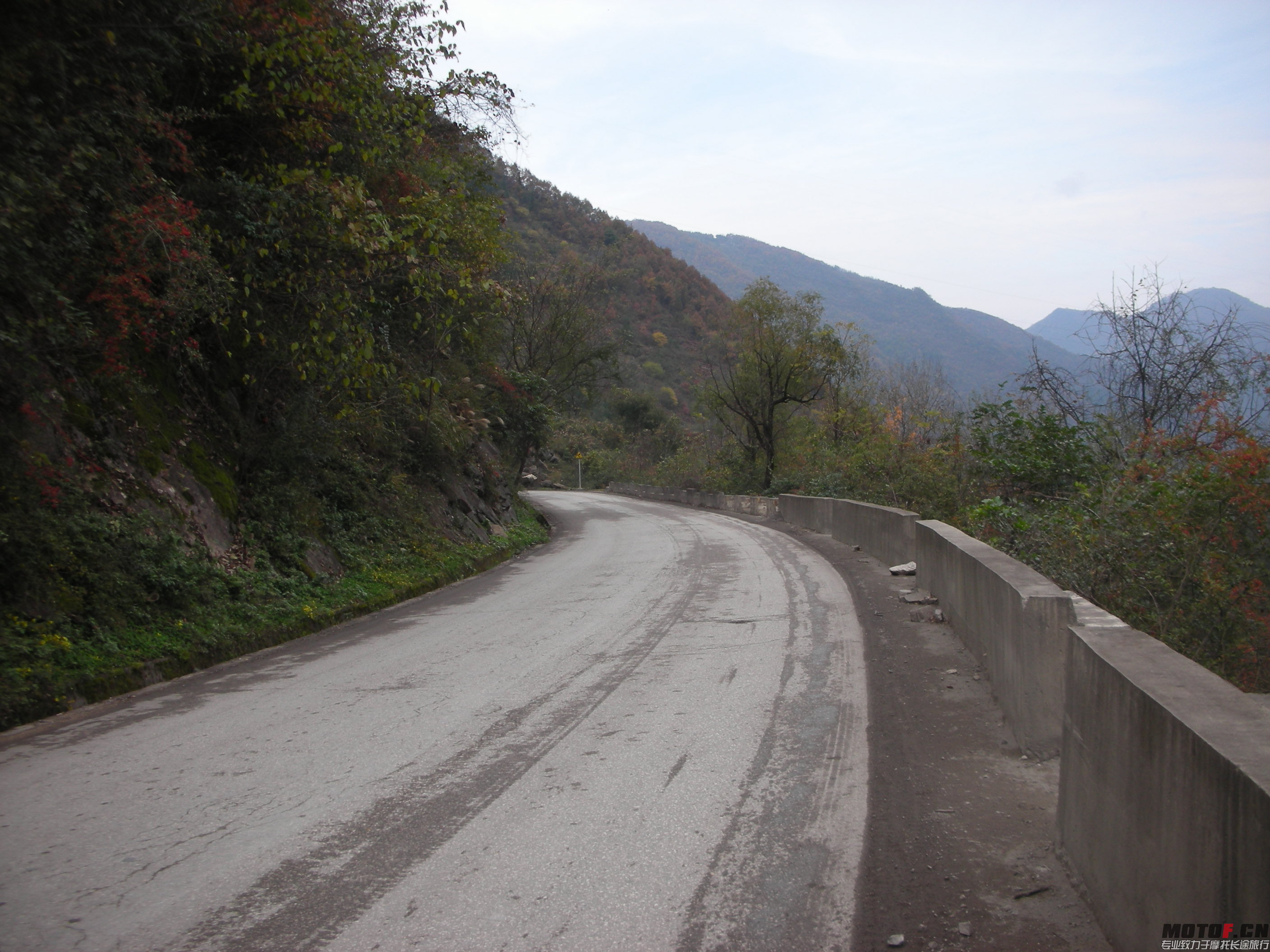 山路漫漫