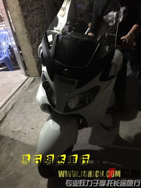 1411242313850087e6a4aee9f5.jpg