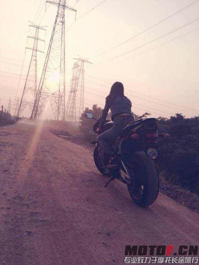 QQ图片20141121130332.jpg