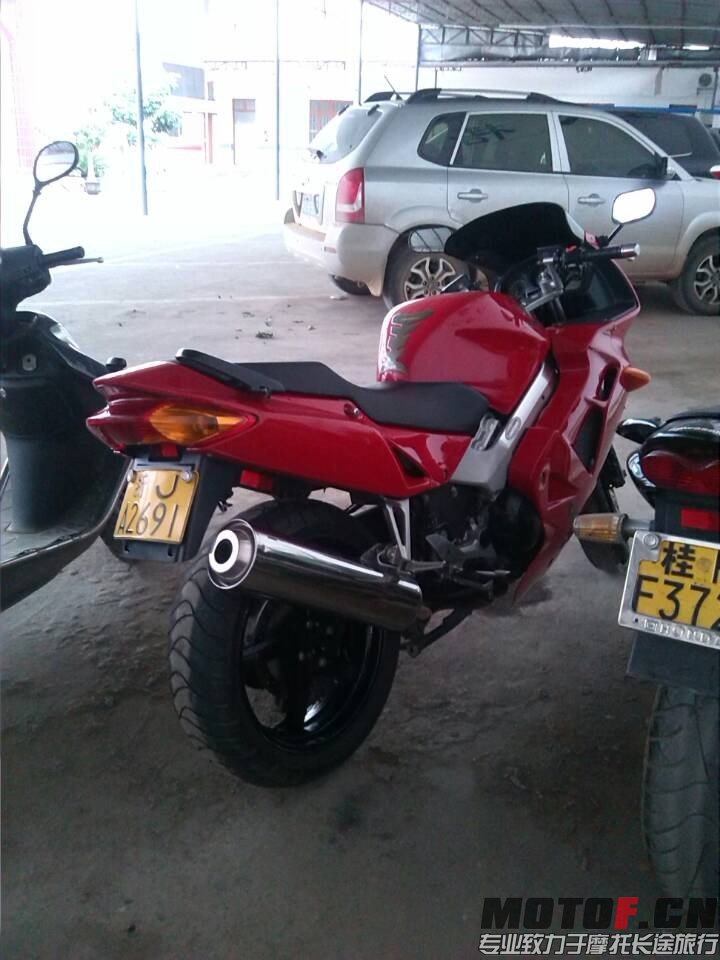 VFR800.jpg