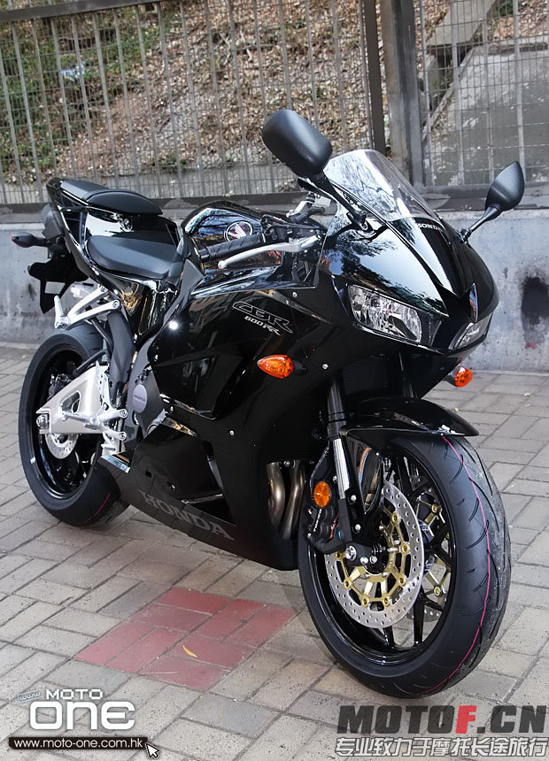 2013_honda_cbr600rr_36.jpg